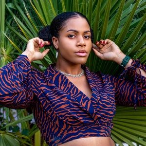 Meet your Posher, Alesia